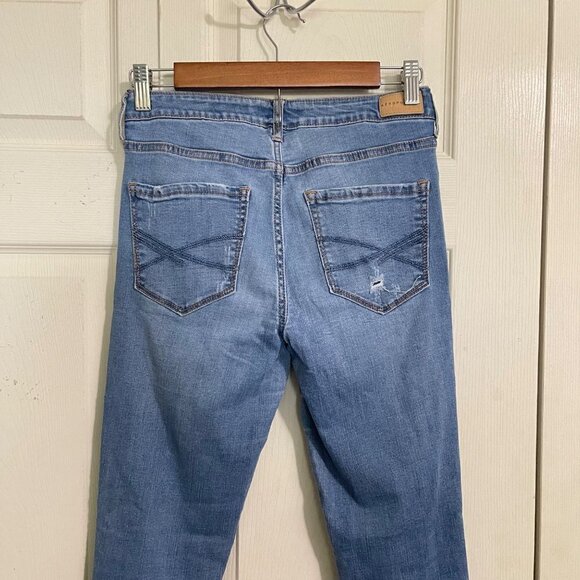 Aeropostale Women's Distressed Raw Hem High Waisted Ankle Jegging Jeans Size 4 - Picture 6 of 8